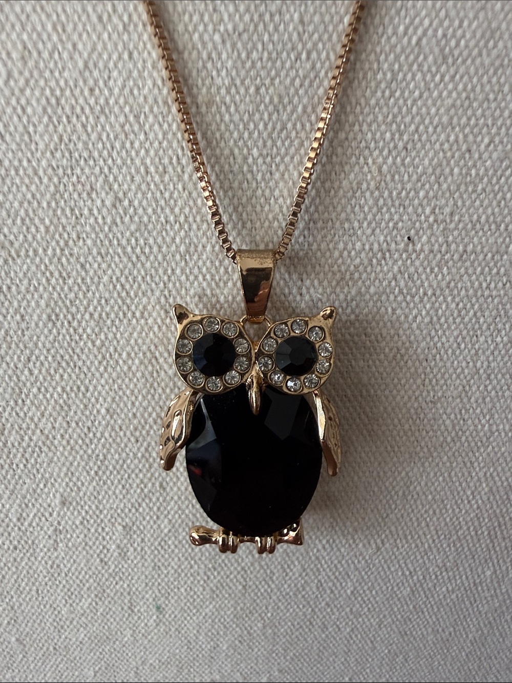 1946 Signed Owl Pendant Gold Tone Necklace Black, Gold with Rhinestone Detail.